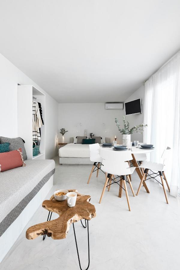 Infinite Blue Luxury Suites Fíra Kültér fotó