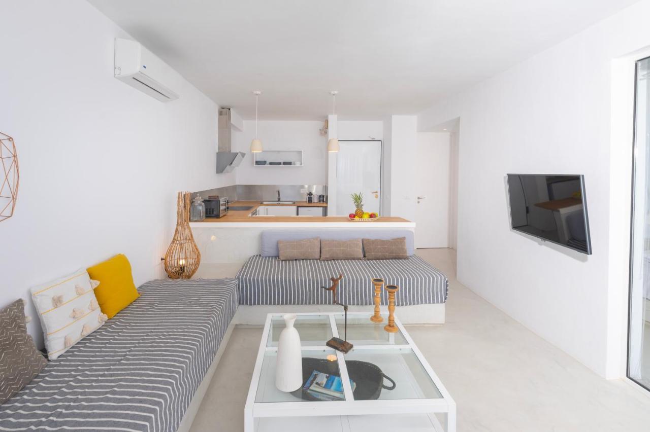 Infinite Blue Luxury Suites Fíra Kültér fotó