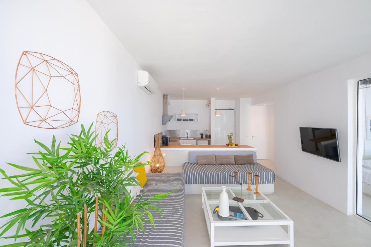 Infinite Blue Luxury Suites Fíra Kültér fotó