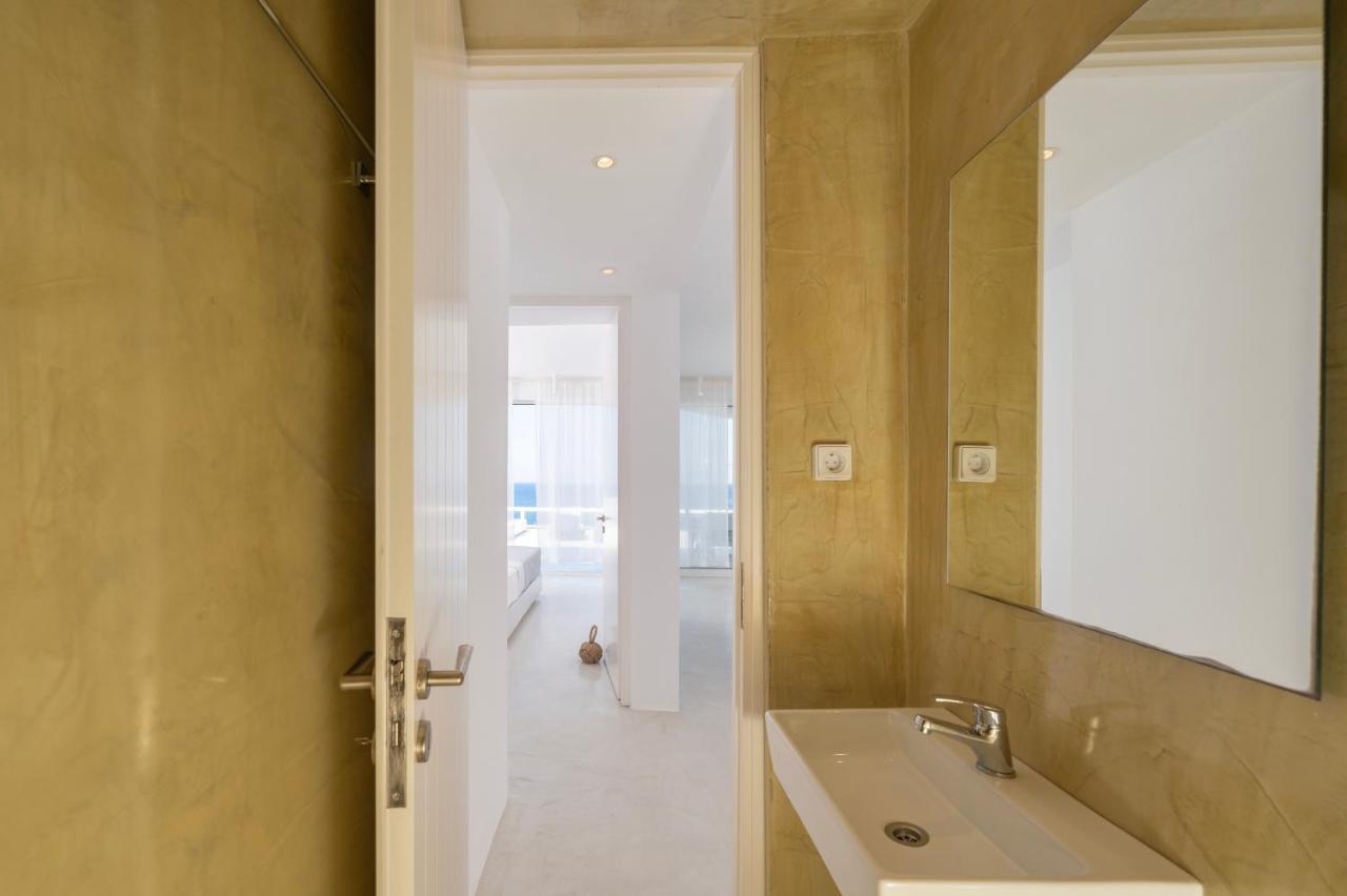 Infinite Blue Luxury Suites Fíra Kültér fotó