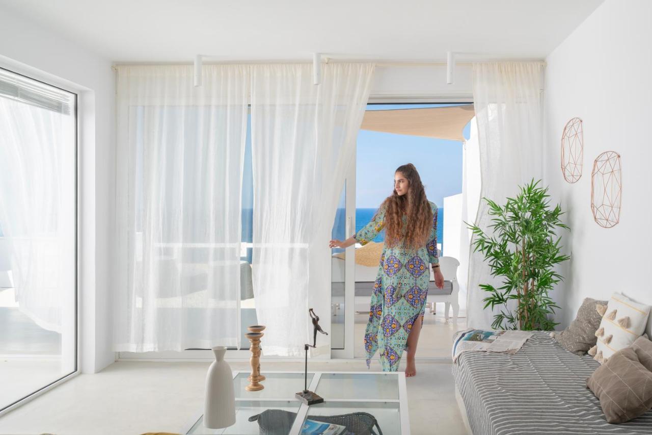 Infinite Blue Luxury Suites Fíra Kültér fotó