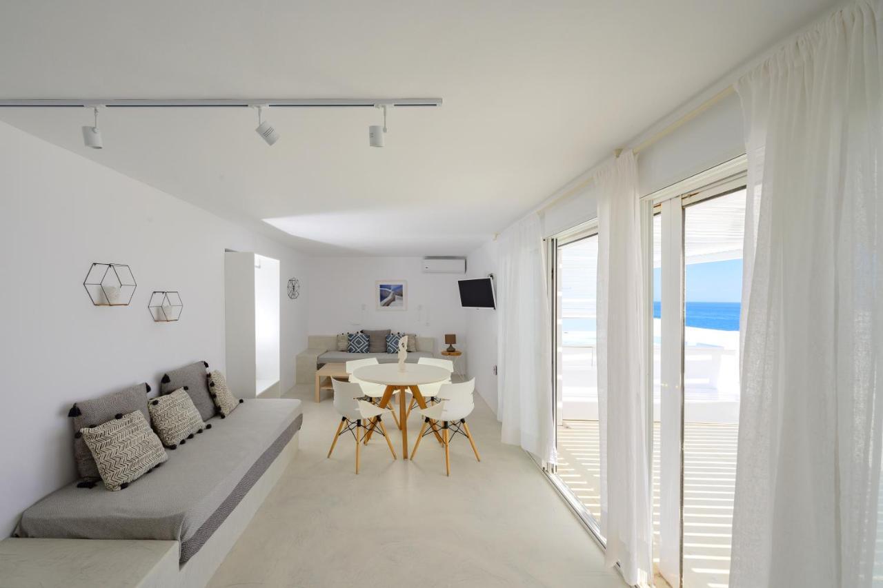 Infinite Blue Luxury Suites Fíra Kültér fotó