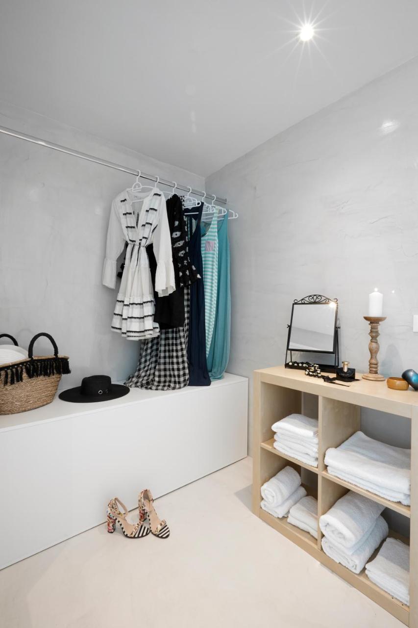 Infinite Blue Luxury Suites Fíra Kültér fotó