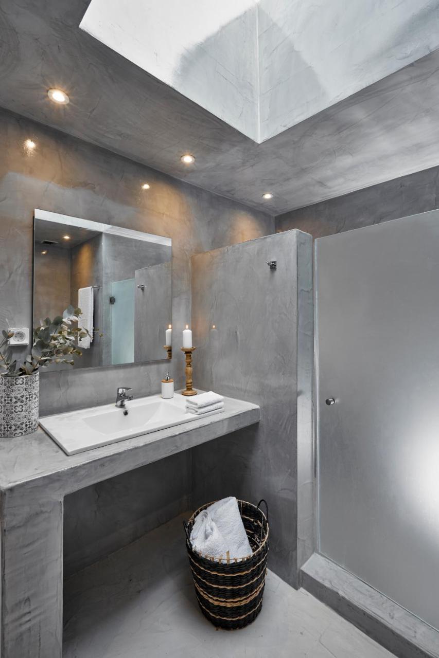 Infinite Blue Luxury Suites Fíra Kültér fotó