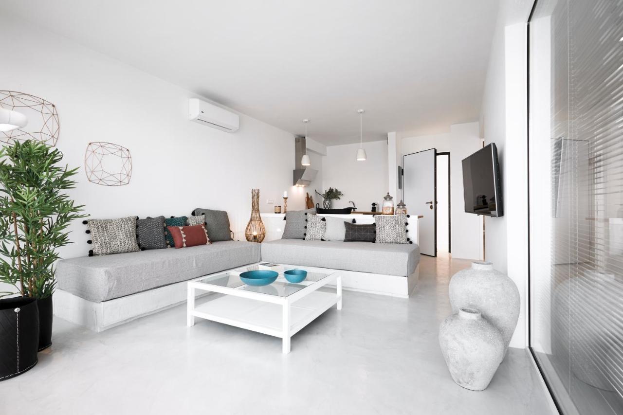 Infinite Blue Luxury Suites Fíra Kültér fotó