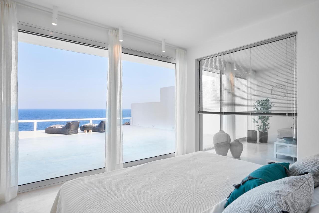 Infinite Blue Luxury Suites Fíra Kültér fotó