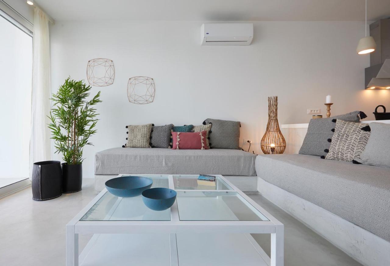 Infinite Blue Luxury Suites Fíra Kültér fotó